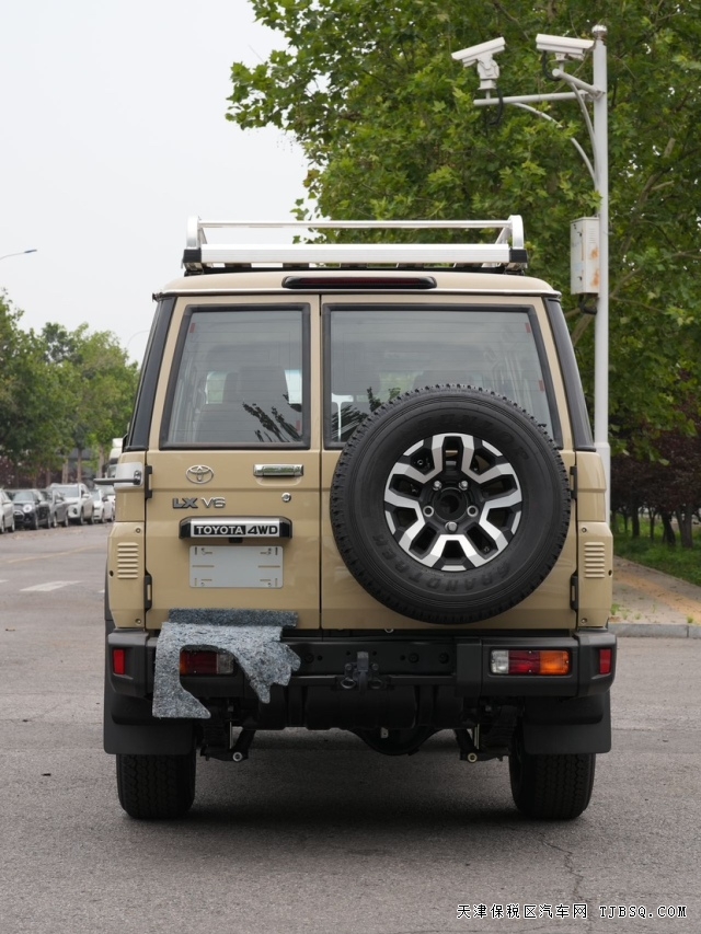 24款丰田LC76汽油自动挡4.0L港口现车自家车源批发