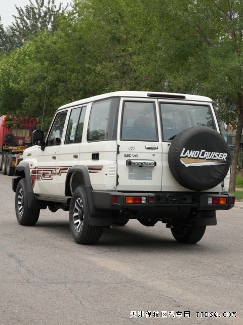 2024款丰田LC76汽油4.0L自动挡最皮实的1GR发动机港口现车