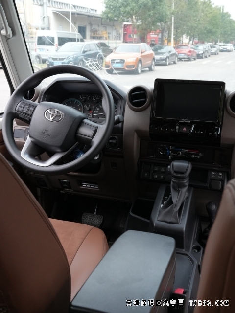 2024款丰田LC76汽油4.0L自动挡最皮实的1GR发动机港口现车