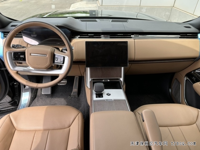 24款路虎揽胜创世加长4.4T V8顶级奢华SUV