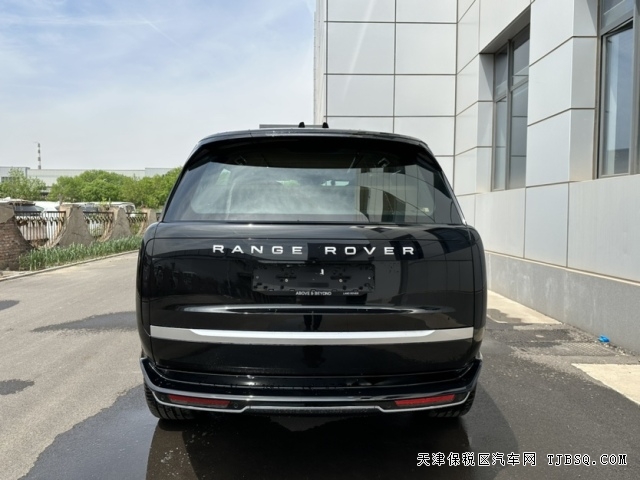 24款路虎揽胜创世加长4.4T V8顶级奢华SUV