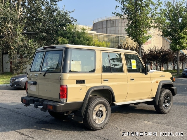 24款酷路泽LC76自动挡汽油4.0L自定车源港口售价88万起