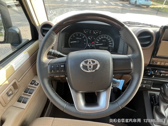 24款酷路泽LC76自动挡汽油4.0L自定车源港口售价88万起