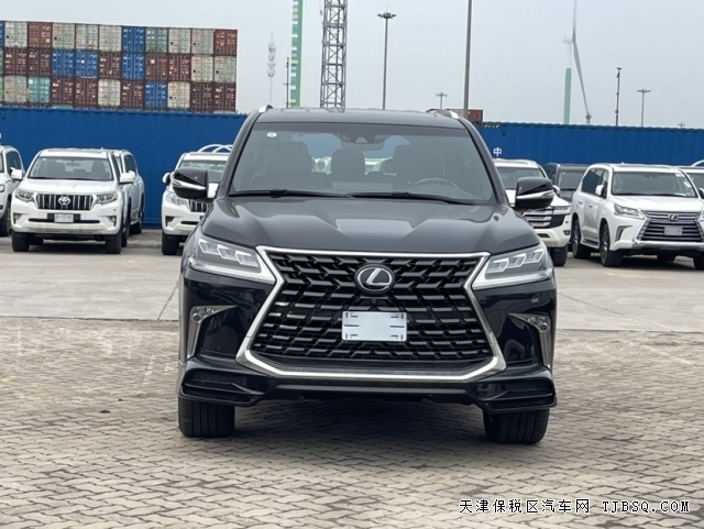 一代经典雷克萨斯LX570中东版限量S最具气场的硬派越野车