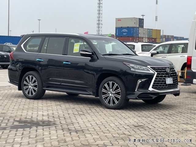 一代经典雷克萨斯LX570中东版限量S最具气场的硬派越野车