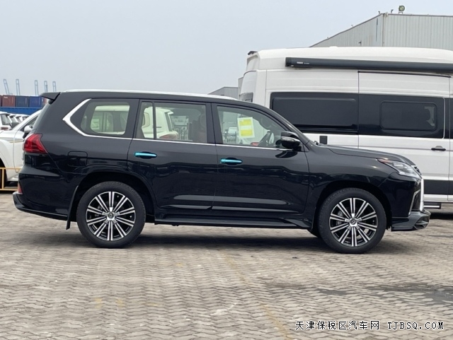 一代经典雷克萨斯LX570中东版限量S最具气场的硬派越野车