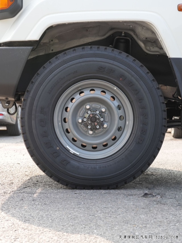 24款自动挡丰田LC78双油箱4.0L最适合长途穿越的硬派越野车