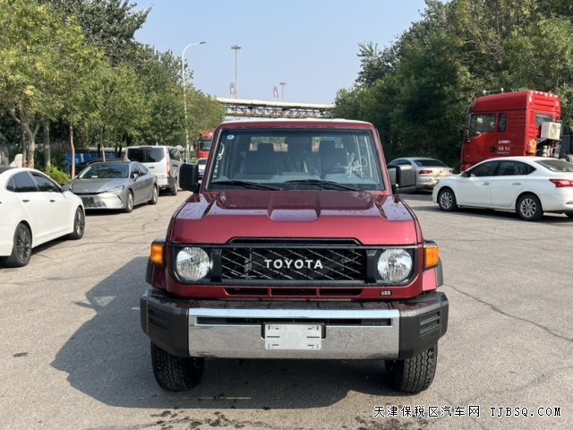 最具情怀的硬派越野车24款丰田LC76汽油自动档4.0L批发