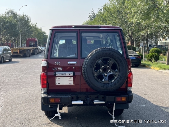 中东版丰田LC76自动挡4WD两把锁非承载式车身硬派越野热卖
