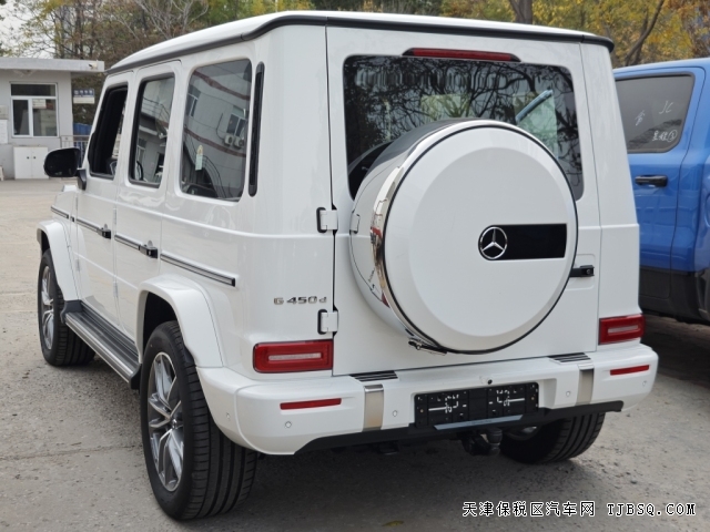 25款奔驰G450d柴油版港口现车接受预定160万体验改款车型