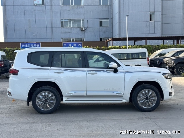 24款丰田酷路泽LC300GXR科威特满配3.5TT港口最优质车型