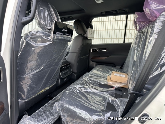 24款丰田酷路泽LC300GXR科威特满配3.5TT港口最优质车型