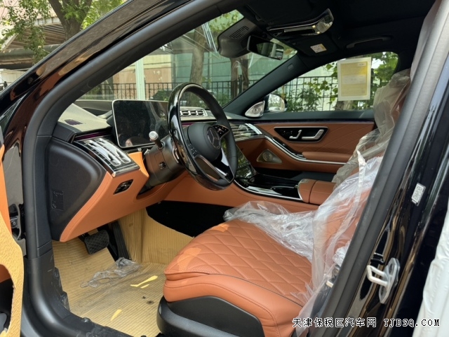 24款欧规顶级商务座驾奔驰S500L四座大柏林魔毯悬挂现车
