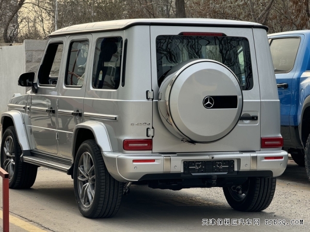 2025款奔驰G450d柴油版最新款三把锁港口最新行情报价