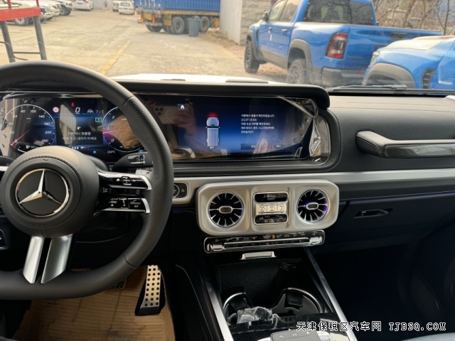 2025款奔驰G450d柴油版最新款三把锁港口最新行情报价