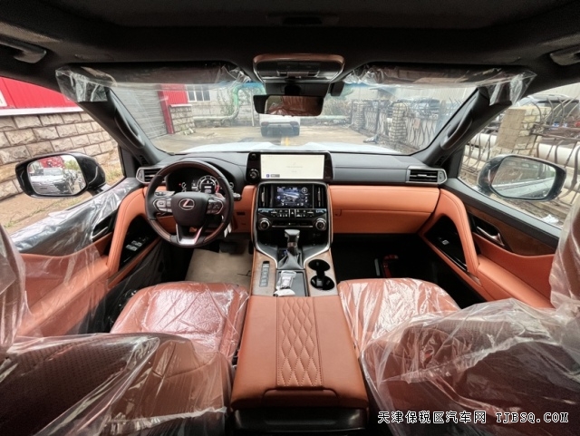 中东版大油箱雷克萨斯LX600四座VIP港口最新配置行情