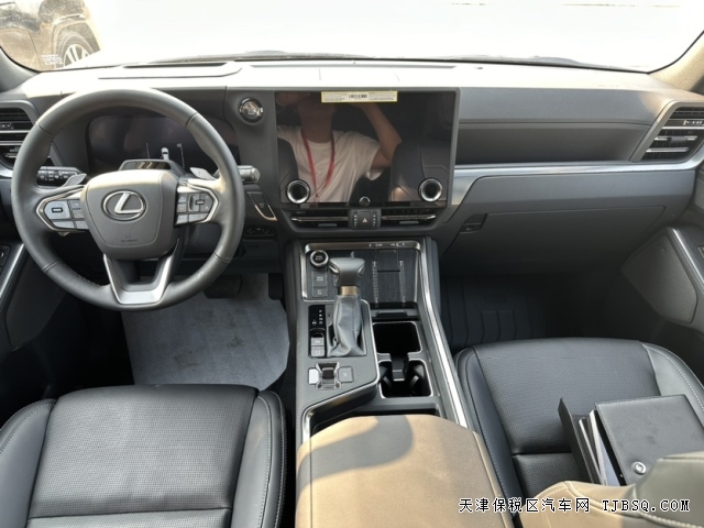 24款雷克萨斯GX550加版3.4T豪华与性能的完美结合港口提车