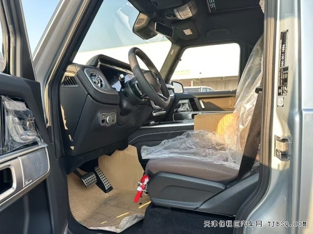 全新改款2025款奔驰G450d柴油3.0T韩版港口跌破160万大关