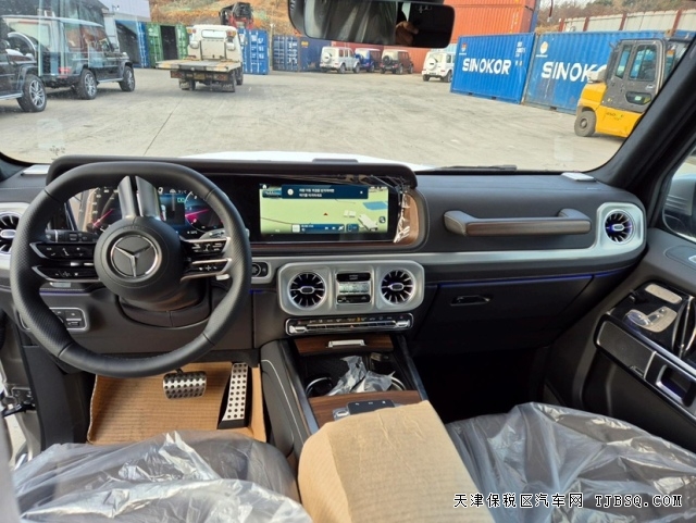 全新改款2025款奔驰G450d柴油3.0T韩版港口跌破160万大关