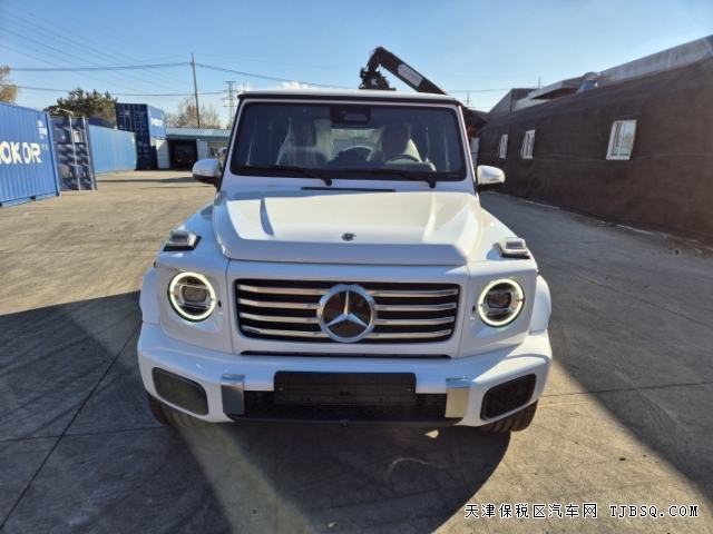 25款奔驰柴油G450D 159万