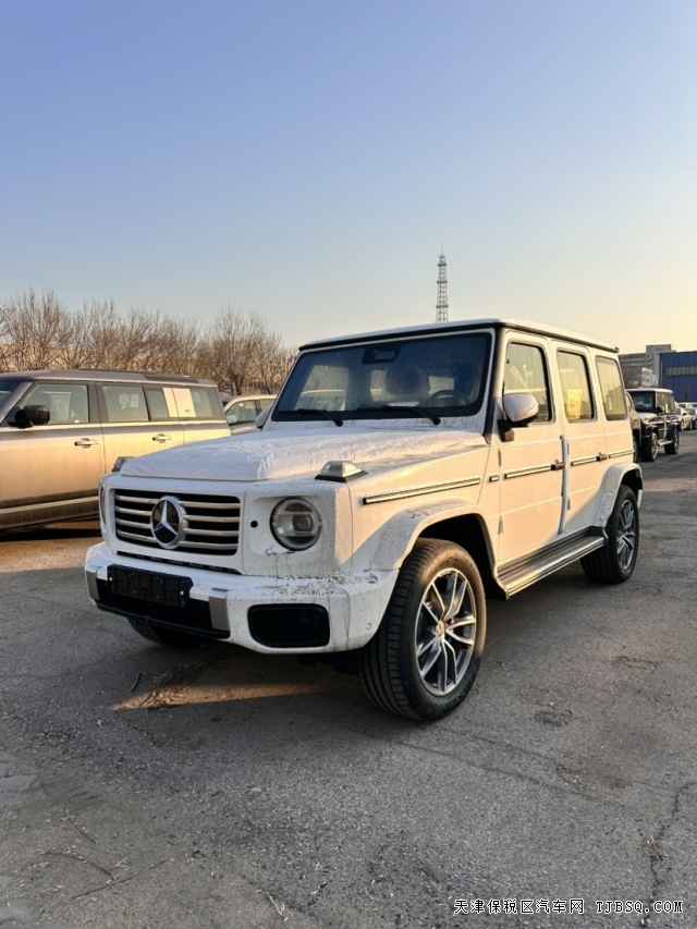 平行进口2025款奔驰G450d柴油版三把锁全新改款港口现车