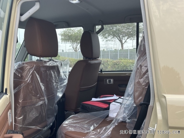 24款丰田LC76柴油2.8T自动挡越野最强王者