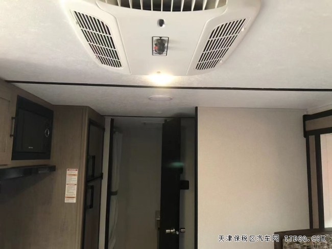库存德国凯斯顿海盗176LHS拓展拖挂房车半价出售