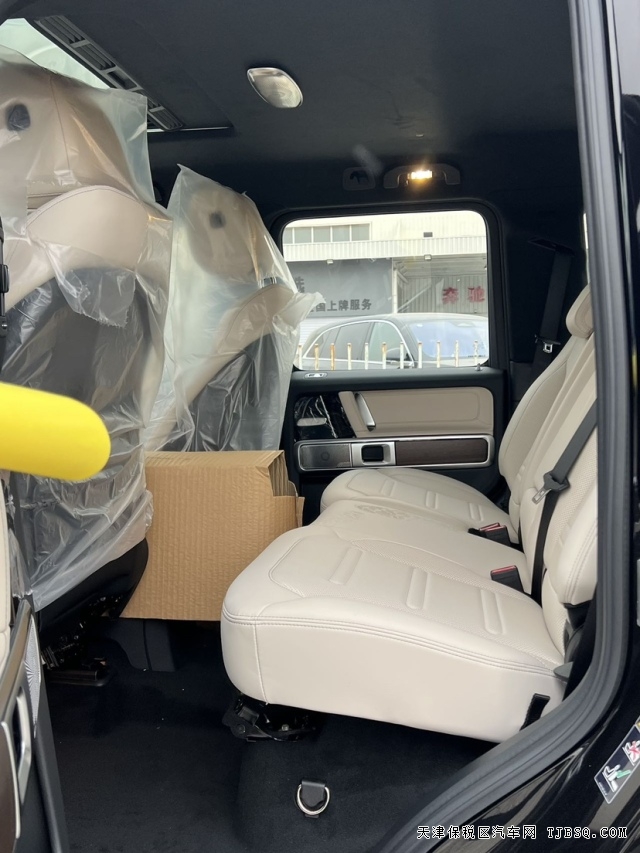 25款奔驰G450d柴油三把锁全新升级港口现车