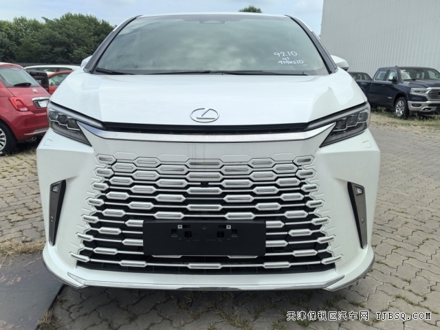 25款雷尔法LM350豪华MPV领域带头大哥