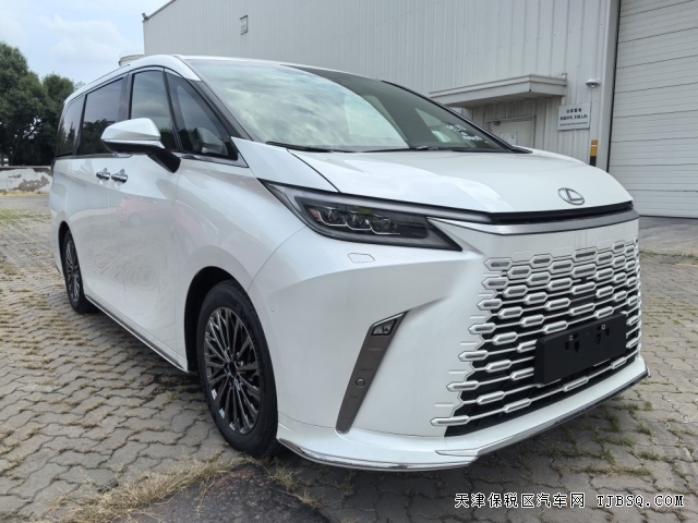 25款雷尔法LM350豪华MPV领域带头大哥