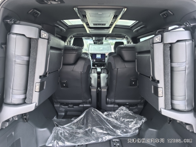 25款雷尔法LM350豪华MPV领域带头大哥