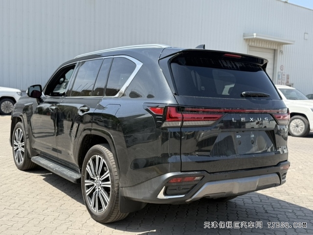 25款雷克萨斯LX600豪华越野新标杆3.5T搭10AT