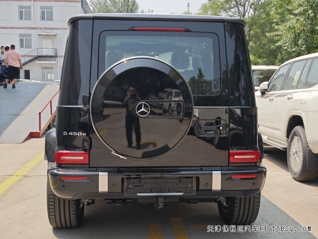 柴油版25款奔驰G450d延续大G三把锁港口行情155万