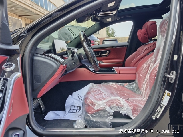 25款奔驰S580旗舰商务轿车豪华座驾V8动力强劲