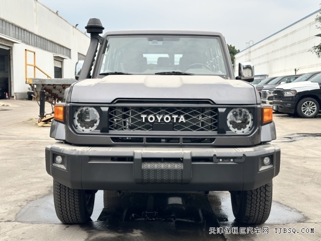 25款酷路泽LC76柴油2.8T自动挡丰田最原始的硬派越野车