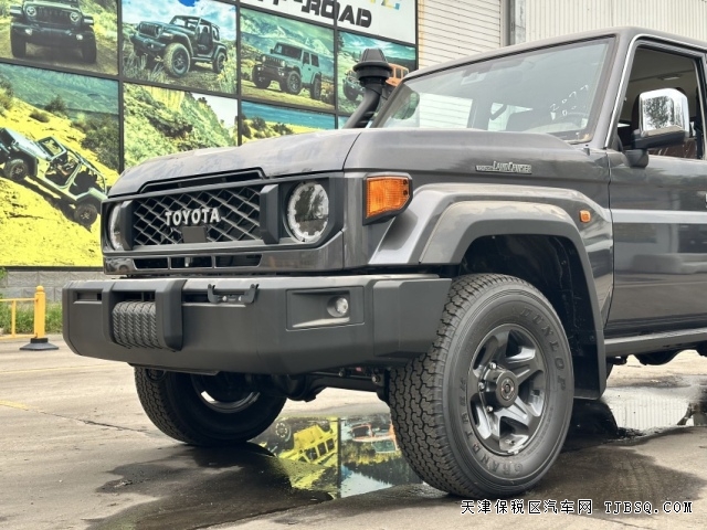 25款酷路泽LC76柴油2.8T自动挡丰田最原始的硬派越野车
