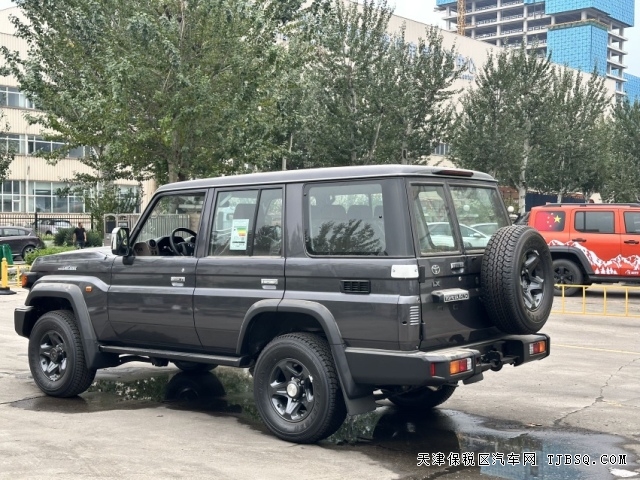 25款酷路泽LC76柴油2.8T自动挡丰田最原始的硬派越野车