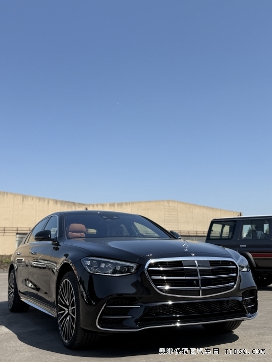 2026款加版奔驰S500四驱长轴现车已到港口