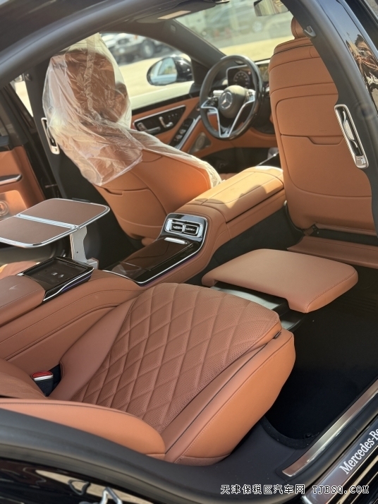 2026款加版奔驰S500四驱长轴现车已到港口