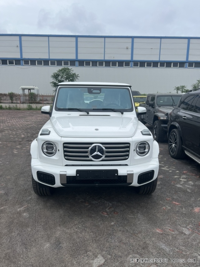 25款奔驰G450d柴油3.0T方盒子造型155万