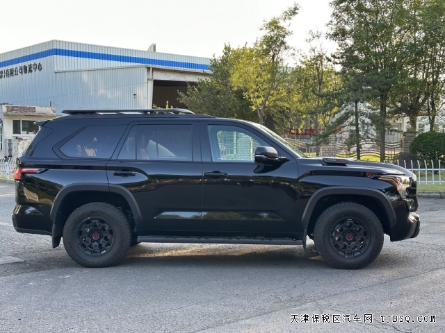 a3a9e2775614d8a8a40b36d5cb5fdd95 25款丰田红杉混动TRD Pro全尺寸SUV越野性能加强版