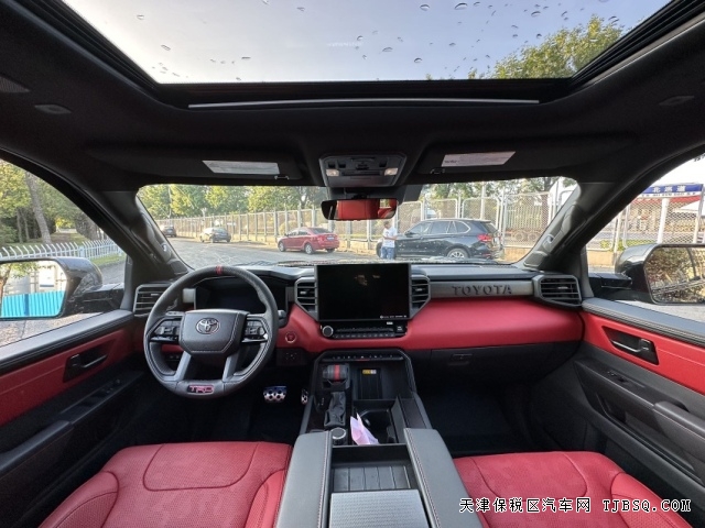27f52cd580040cc53b0d4091d8a0de43 25款丰田红杉混动TRD Pro全尺寸SUV越野性能加强版