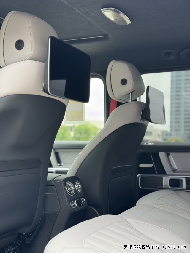 a72b5771a8a06f5efc90b4d9c8bbb312 海外版本25款奔驰G63AMG天津港售价238万起