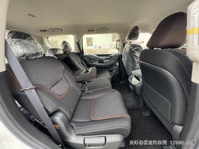 ac36ae973df41ed509e82b094a7fdb69 25款日产途乐Y63中东版3.5T全新改款港口现车