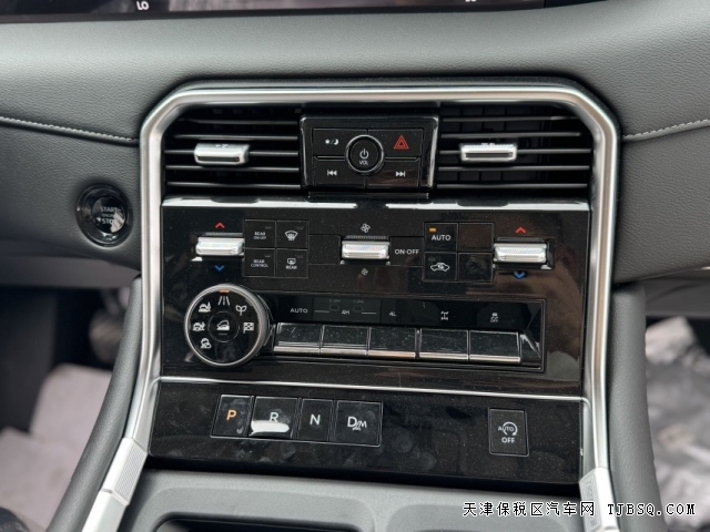 da219f172055e9bfd84e8e81a404e0aa 25款日产途乐Y63中东版3.5T全新改款港口现车