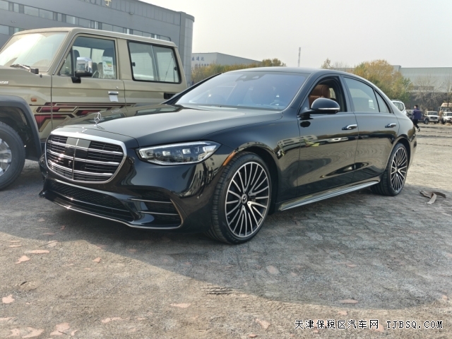028d4ba267e772151f4b487dd7fd5a08 平行进口25款加版奔驰S580八缸4.0T港口现车166万起