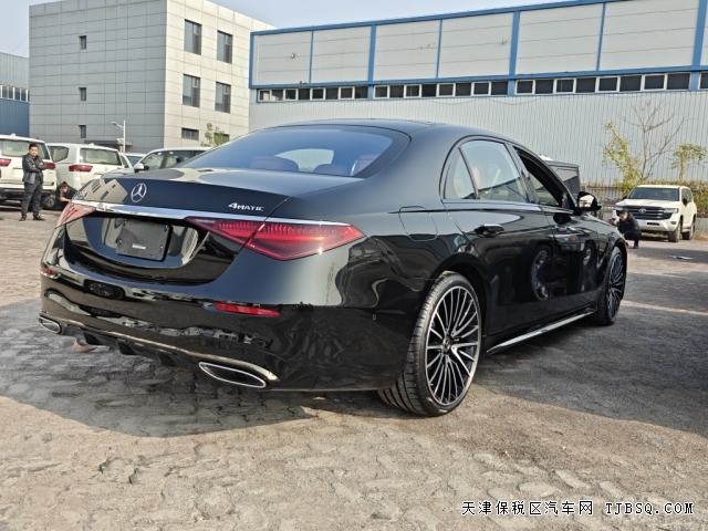 22c68afae3d847ae89f77879b979d2ee 平行进口25款加版奔驰S580八缸4.0T港口现车166万起