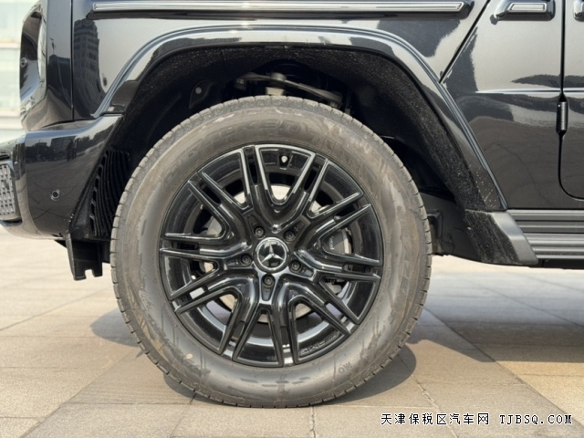 50e1967e61dc409bb2b69ffd9a98f319 25款欧规满配奔驰G450d柴油版价格暴跌港口热销