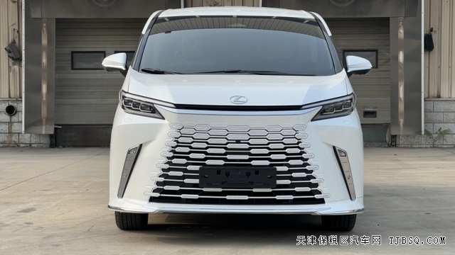 25款雷克萨斯LM500h  2.4T  油电混动六座现车140万