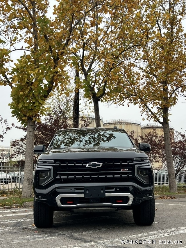 美系大块头25款萨博版Suburban3.0T柴油四驱港口开售